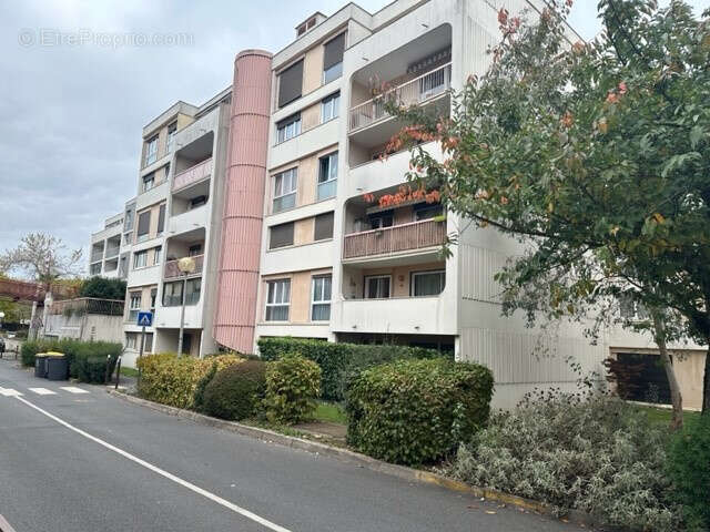 Trois pieces - photo 3