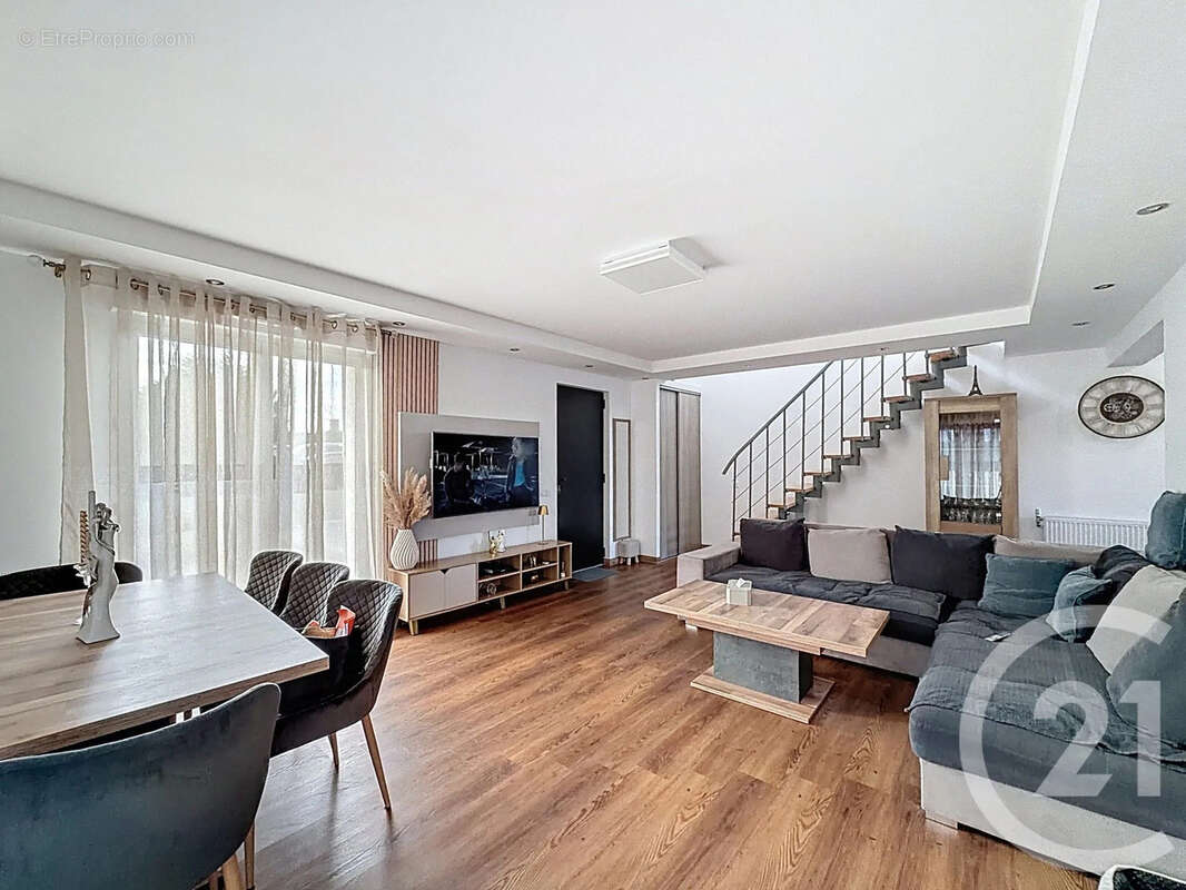 Maison à PLENEE-JUGON