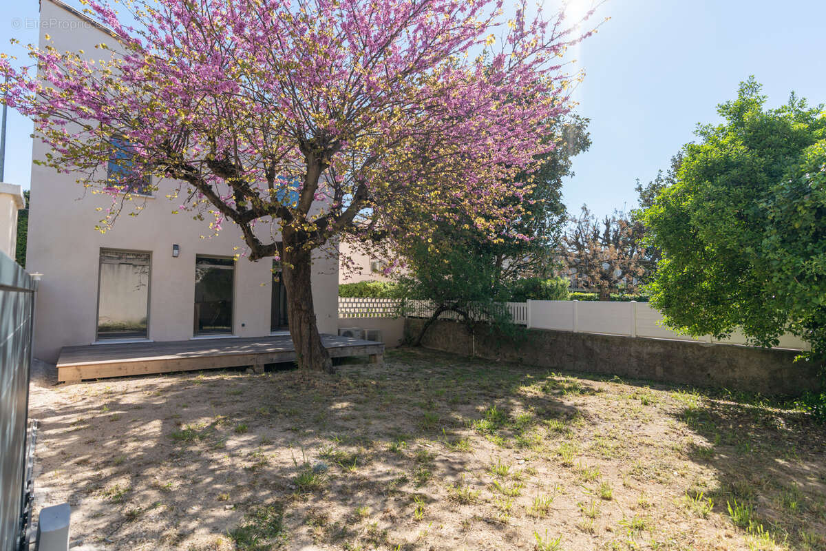 Maison à NIMES