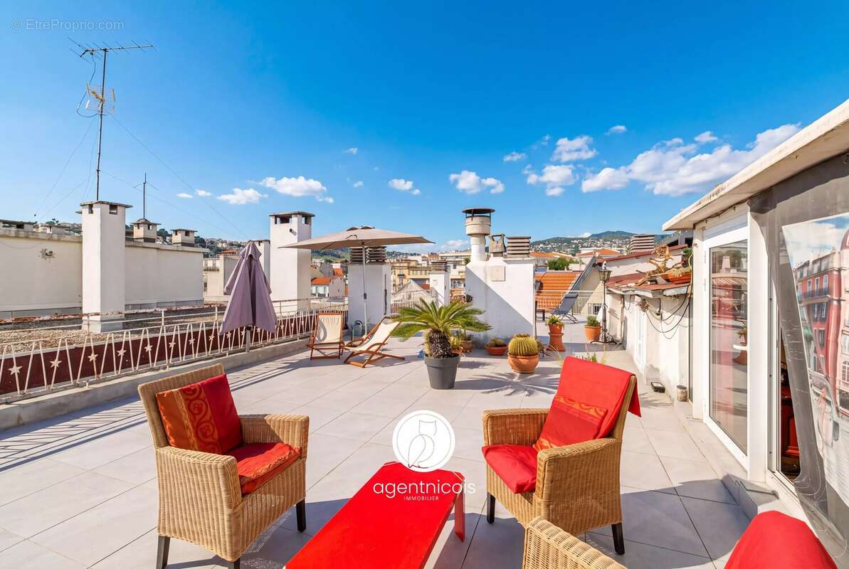 Nice // Valrose : Duplex / Terrasse 100m2 / Dernier étage / Traversant - photo 5