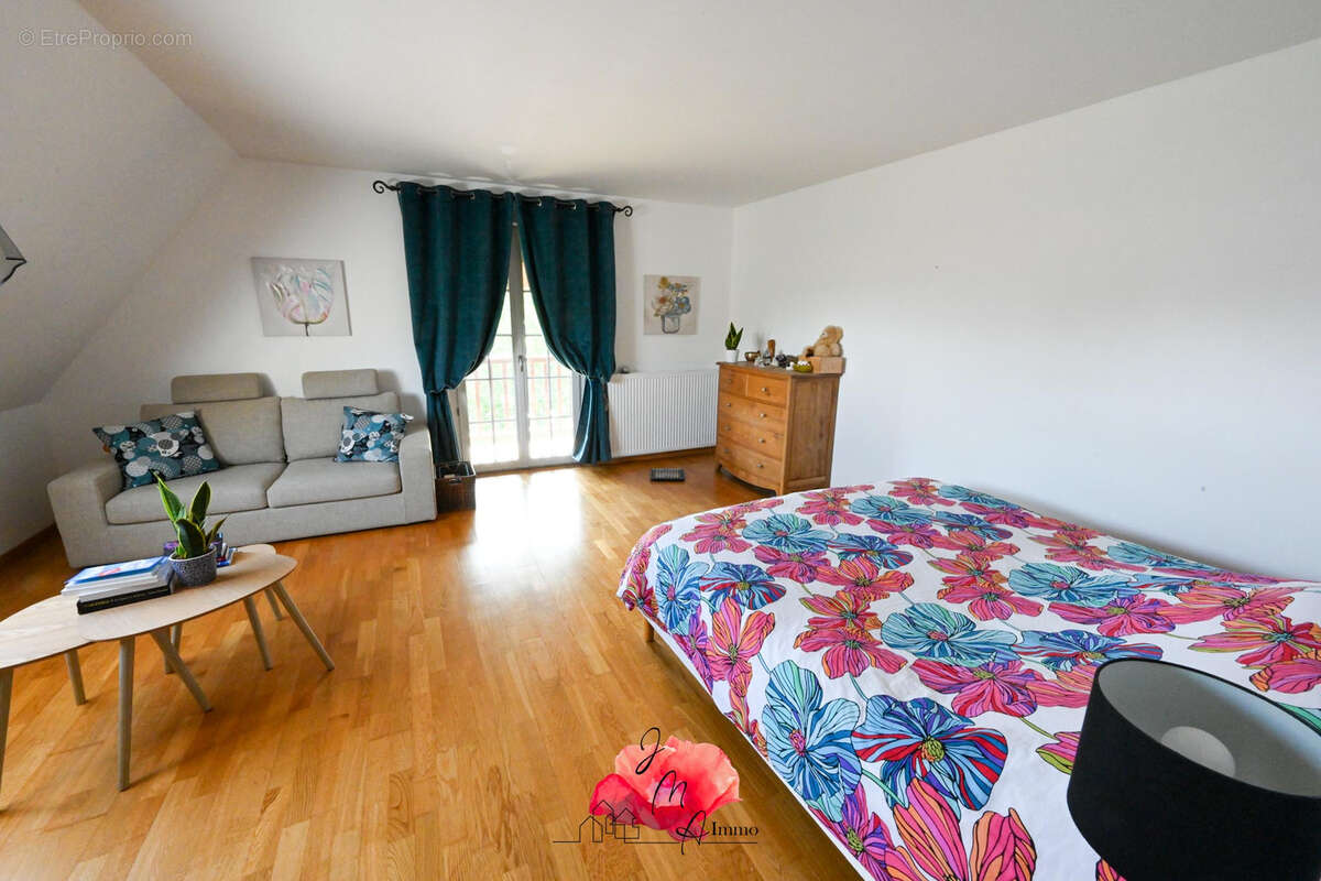 Maison à LA CERLANGUE