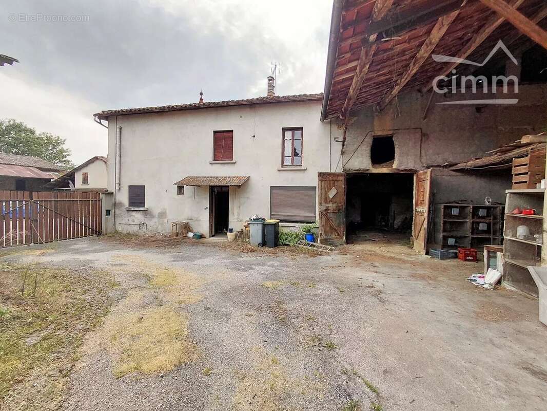 Maison à CESSIEU