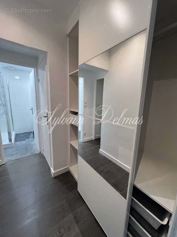 Appartement à SAINT-CYR-SUR-LOIRE