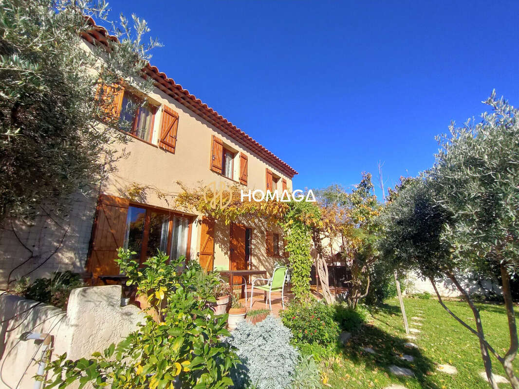 Jardin - Maison à VITROLLES