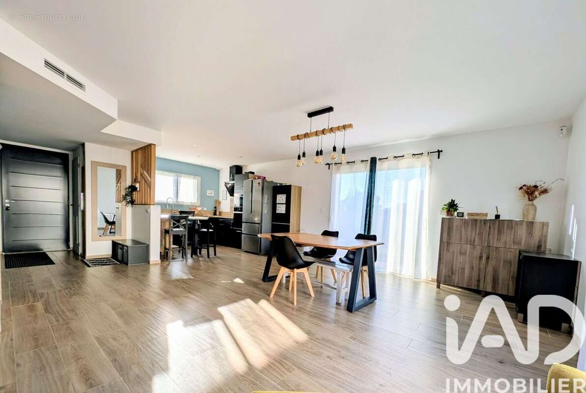 Photo 2 - Maison à SAINT-SELVE