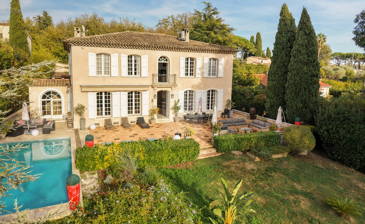 Maison à LA COLLE-SUR-LOUP