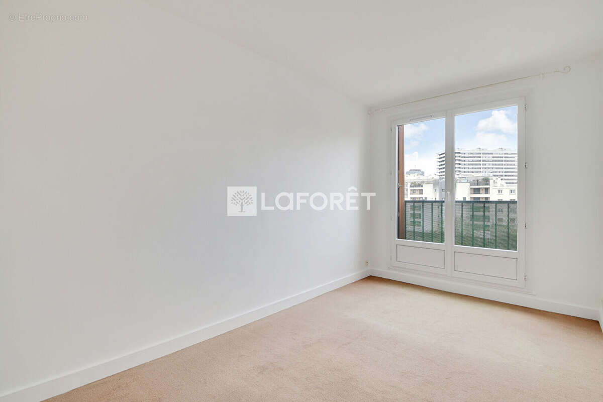 Appartement à PARIS-15E