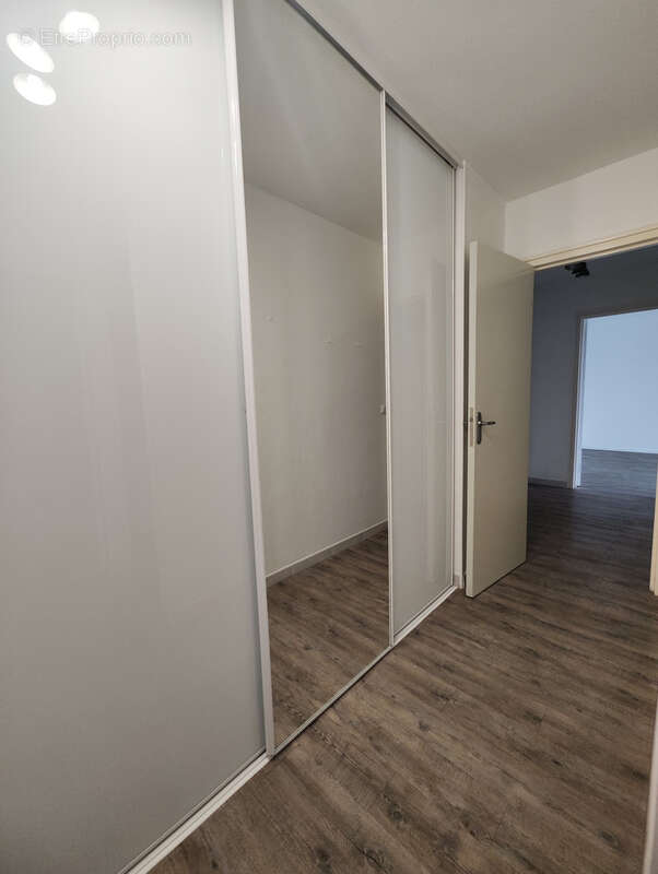 Appartement à DAMMARIE-LES-LYS