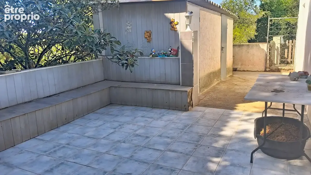Maison sur Septèmes Les Vallons : Type 4 sur terrain en restanque d'environ 392 m2 - photo 7