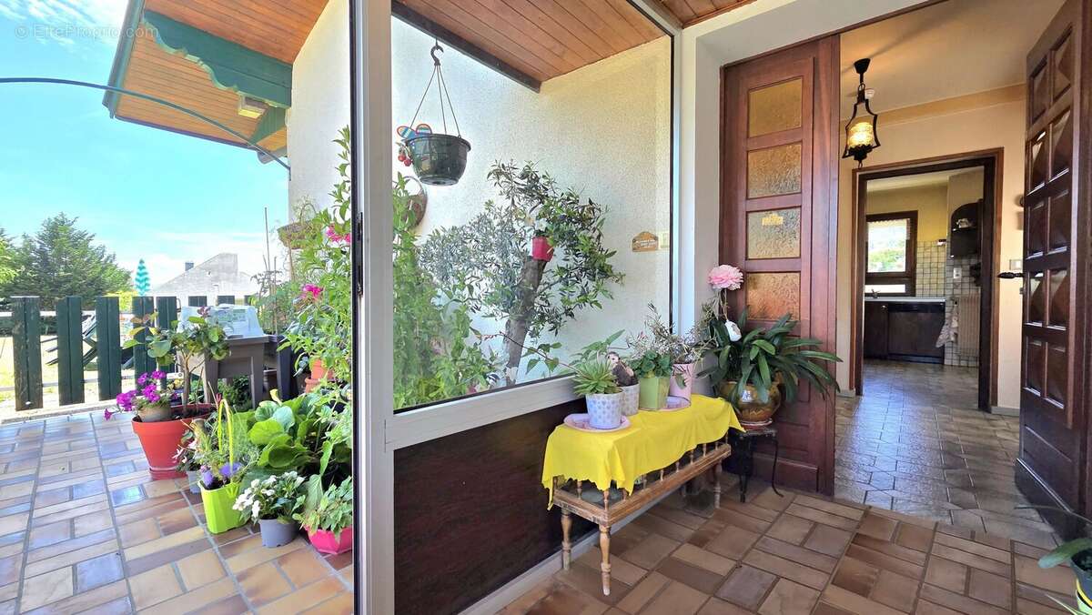Vovray-en-Bornes : Maison individuelle de type 7 avec jardin - photo 11