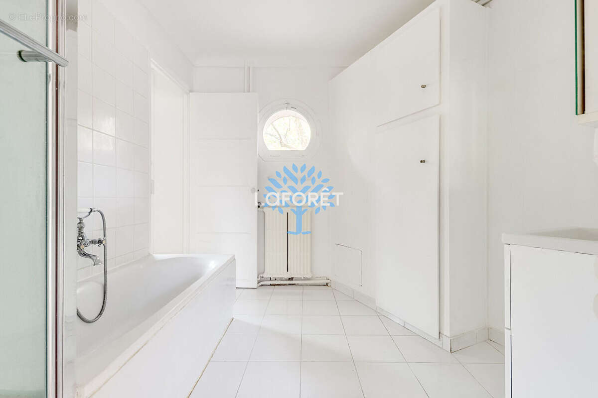 Appartement à PARIS-12E