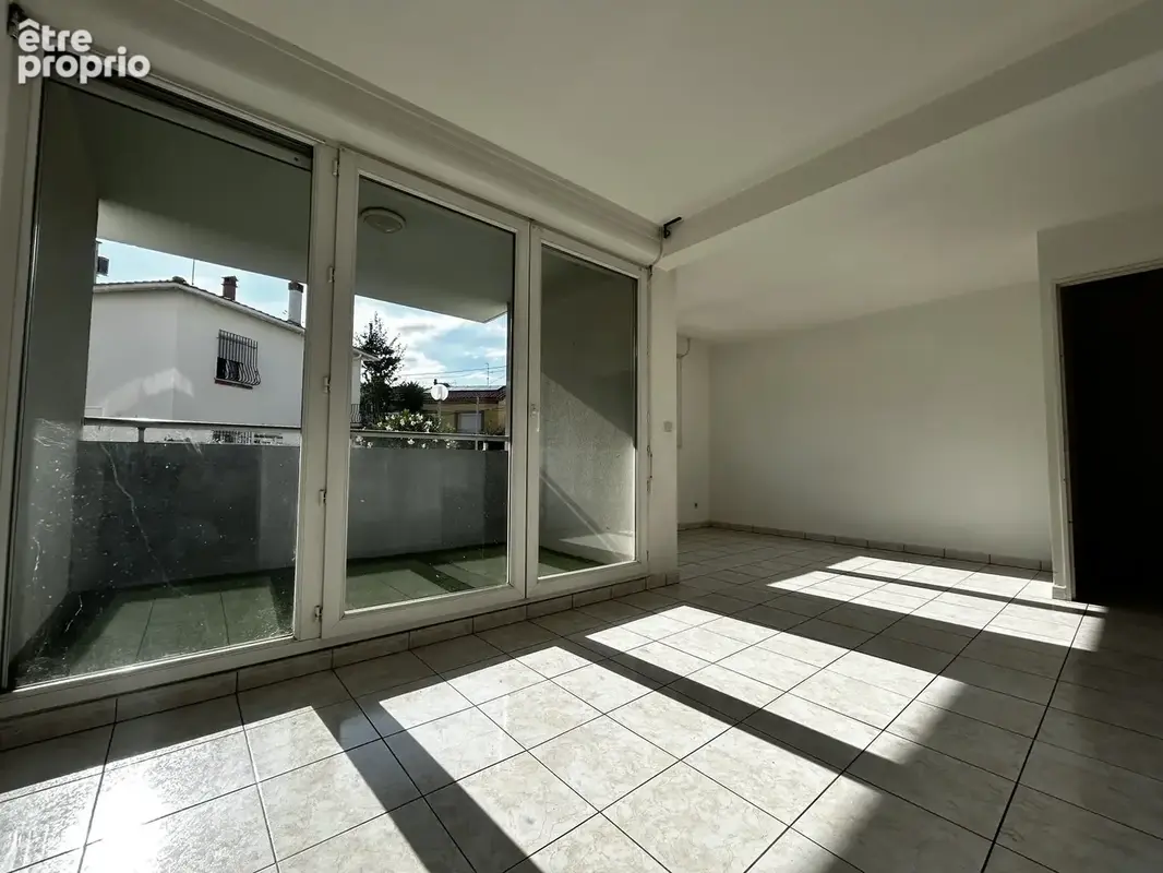 F3 + parking secteur kennedy - ideal investisseur. - photo 2