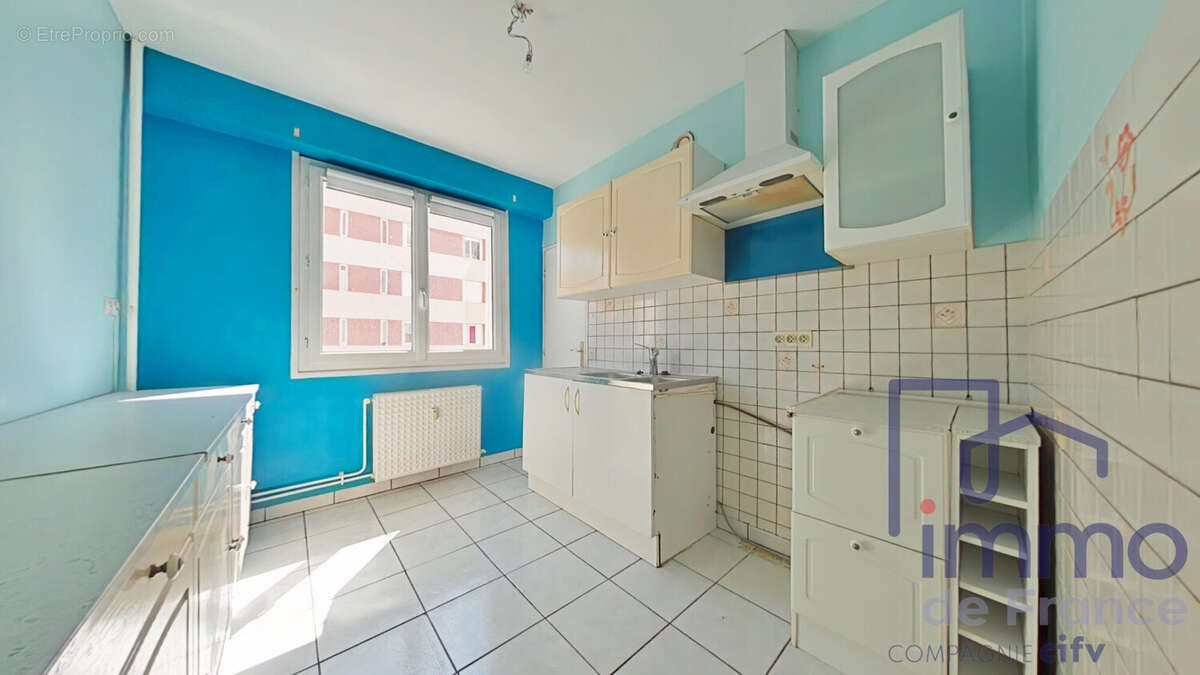 Appartement 66 m² à Saint-Etienne  - photo 2