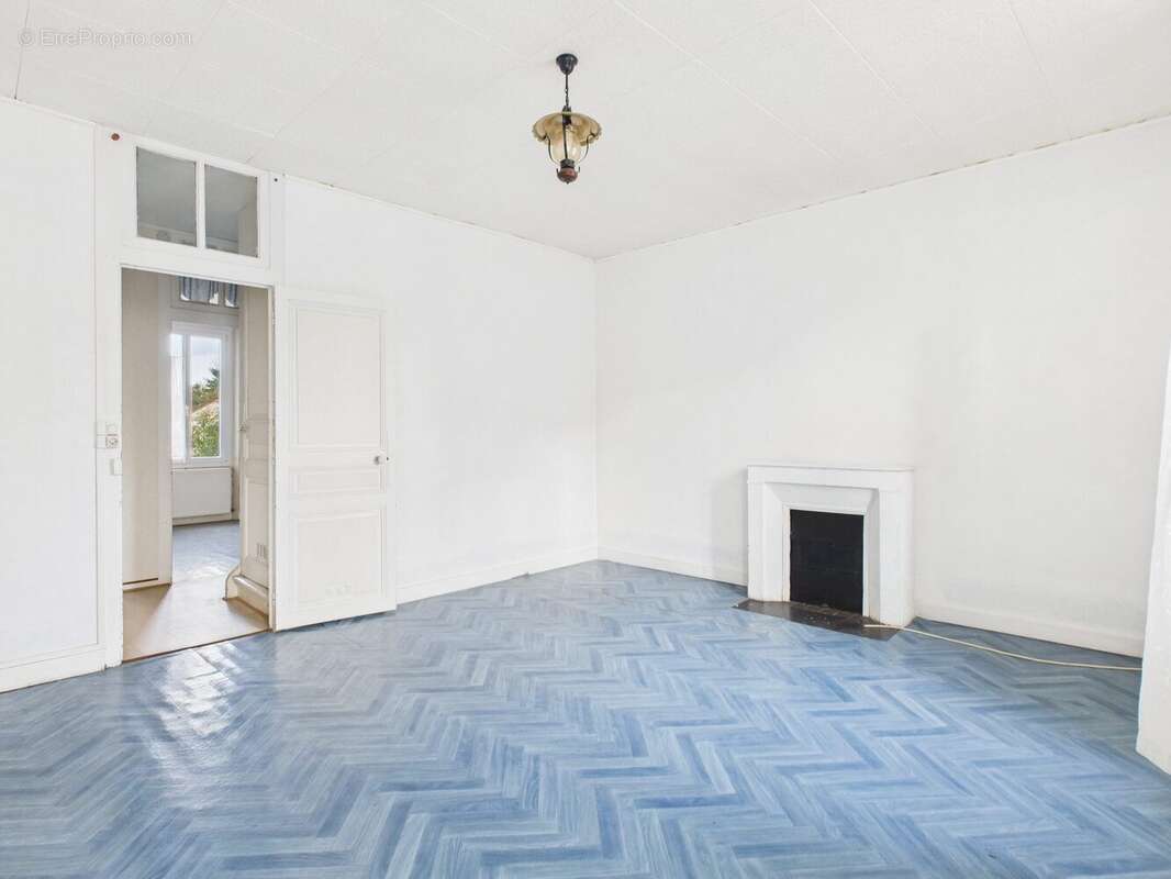 Maison à ROMILLY-SUR-SEINE