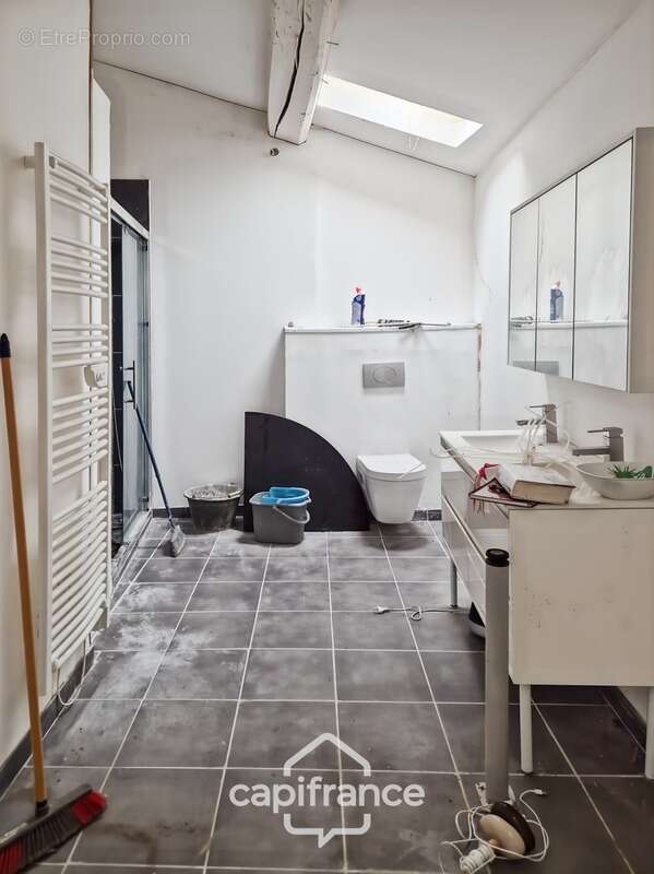 Maison à SAINT-JEAN-D'ANGELY