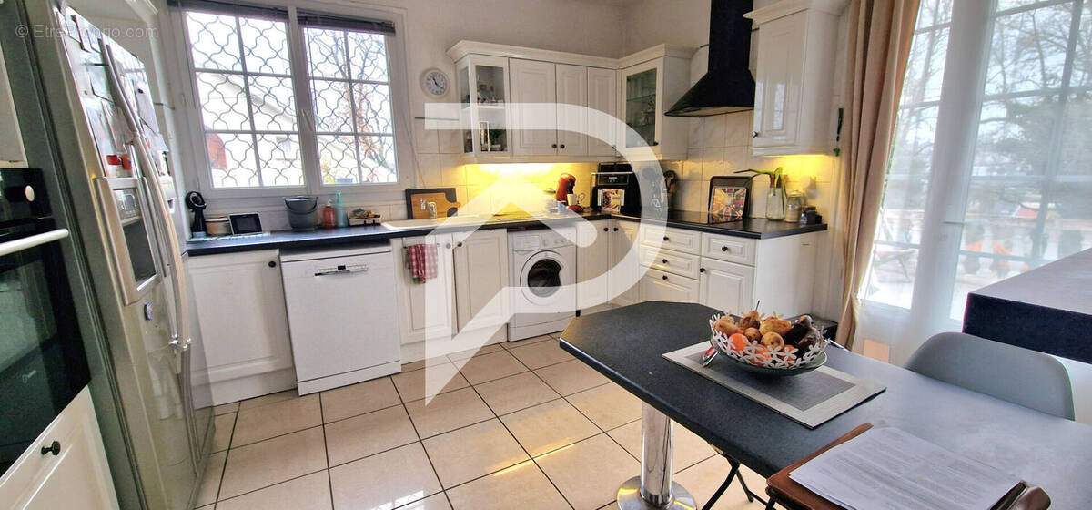 Maison à COULOUNIEIX-CHAMIERS