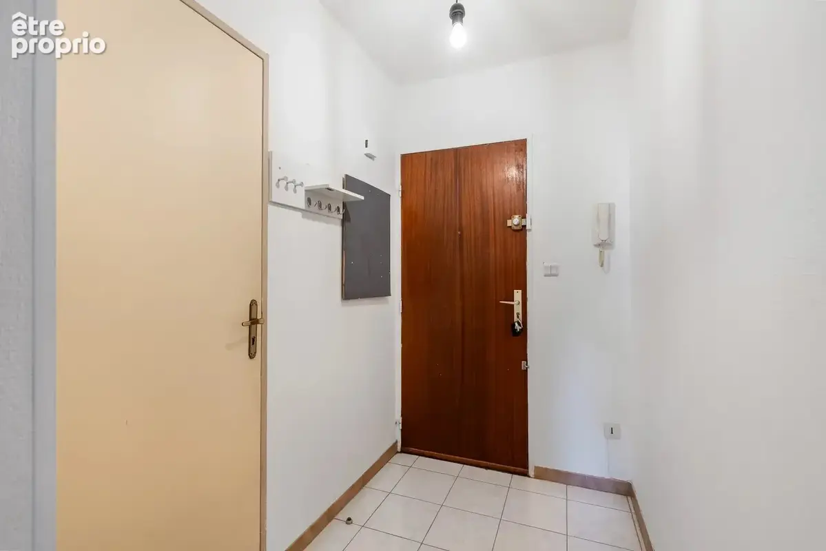Nice Ouest – T2 47 m² avec balcon, loggia, parking privatif et cave - photo 8