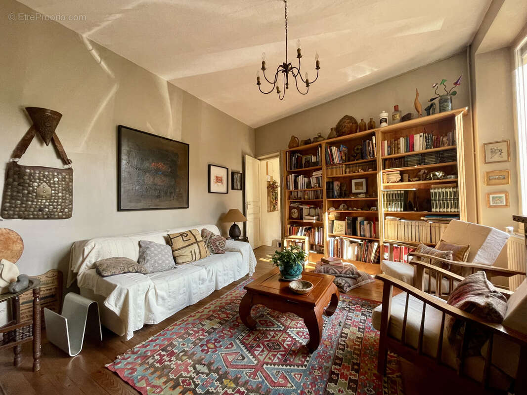 Maison à VIC-EN-BIGORRE