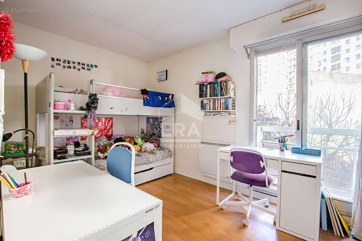 Appartement à PARIS-12E
