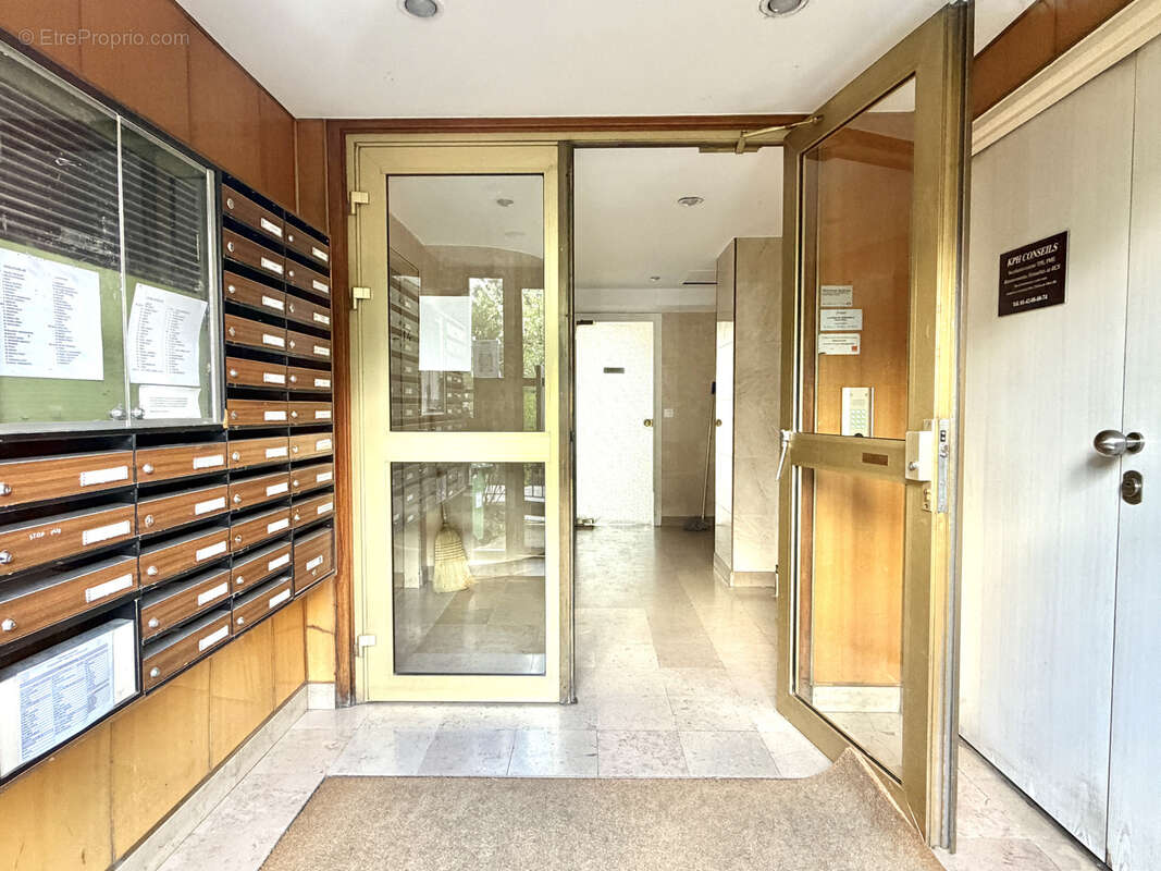 Appartement à PARIS-12E