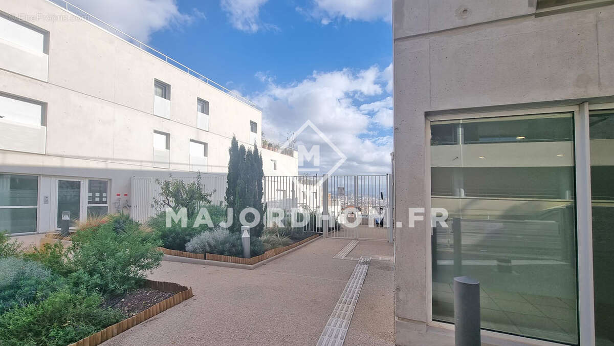 Appartement à MARSEILLE-6E