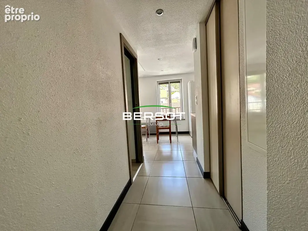 Appartement meublé au coeur de Morteau proche de la Suisse - photo 4