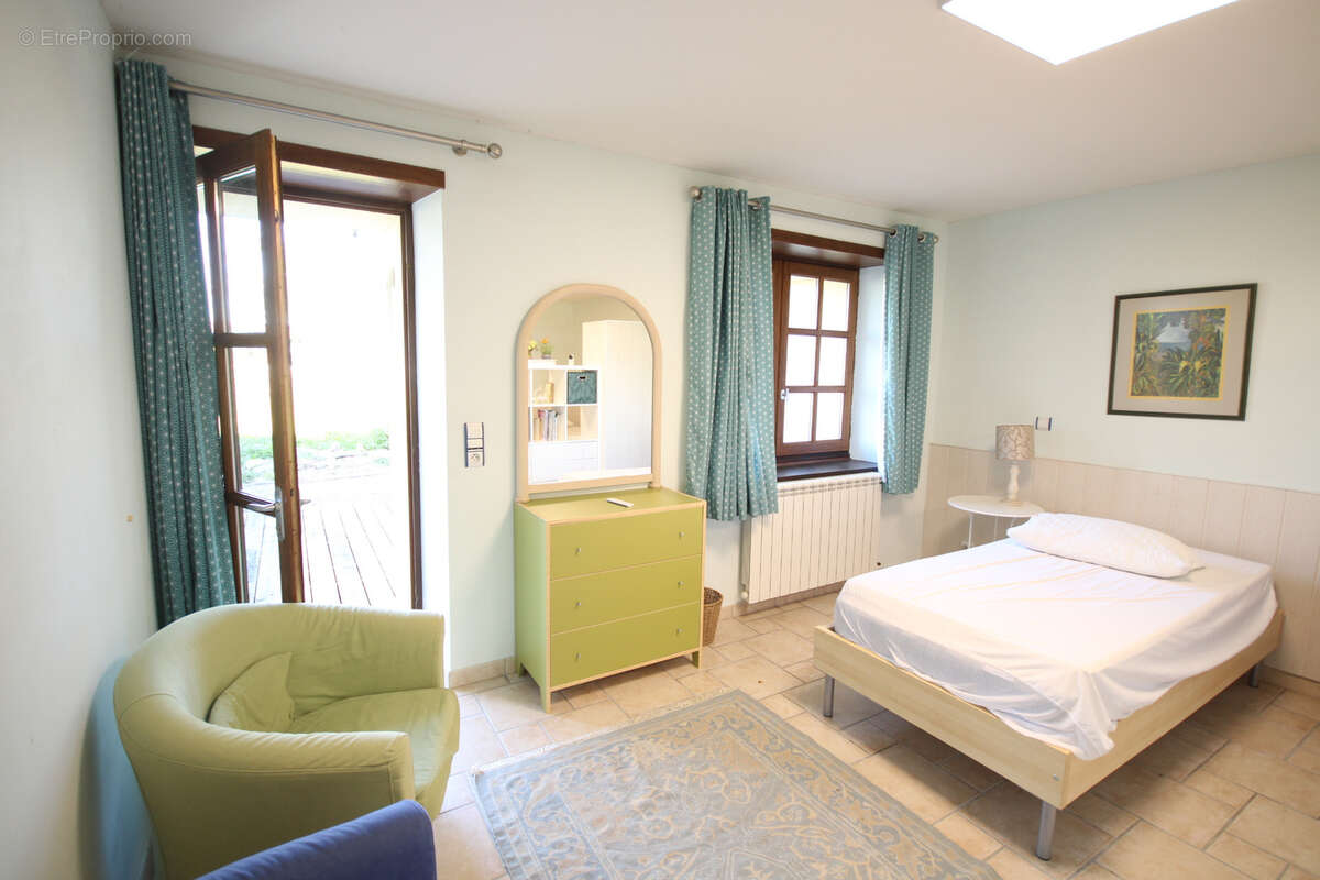 Maison à MONTESQUIEU-VOLVESTRE