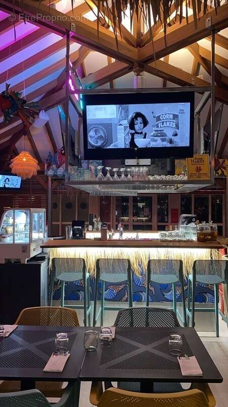 Commerce à LE MARIN