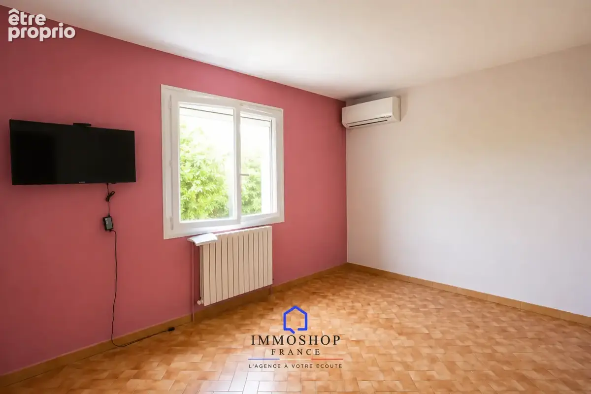 Maison 220m2 sur 1650m2 de terrain - Marseille Vallon des Tuves - photo 9