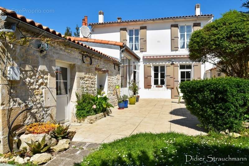 Maison à vendre 7 pièces AIGREFEUILLE D'AUNIS (17) - photo 24