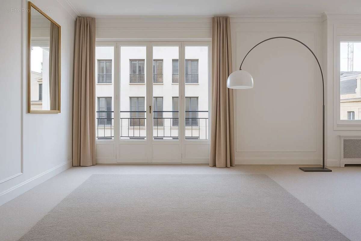Appartement à PARIS-8E
