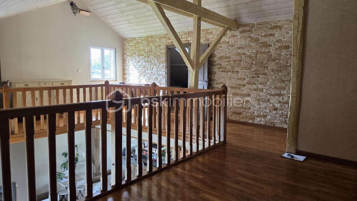 Maison à BOURG-FIDELE