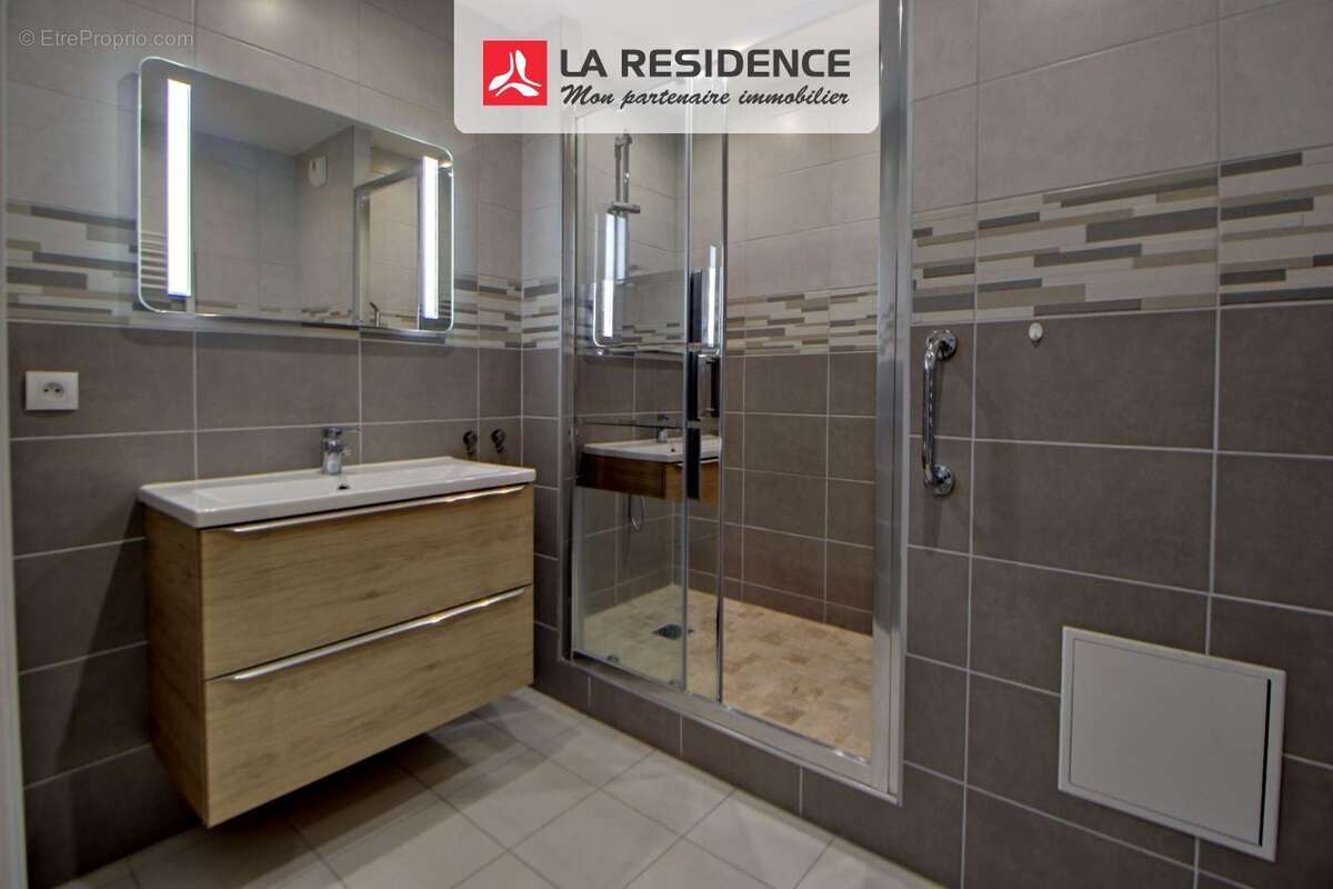 Appartement à VERNEUIL-SUR-SEINE