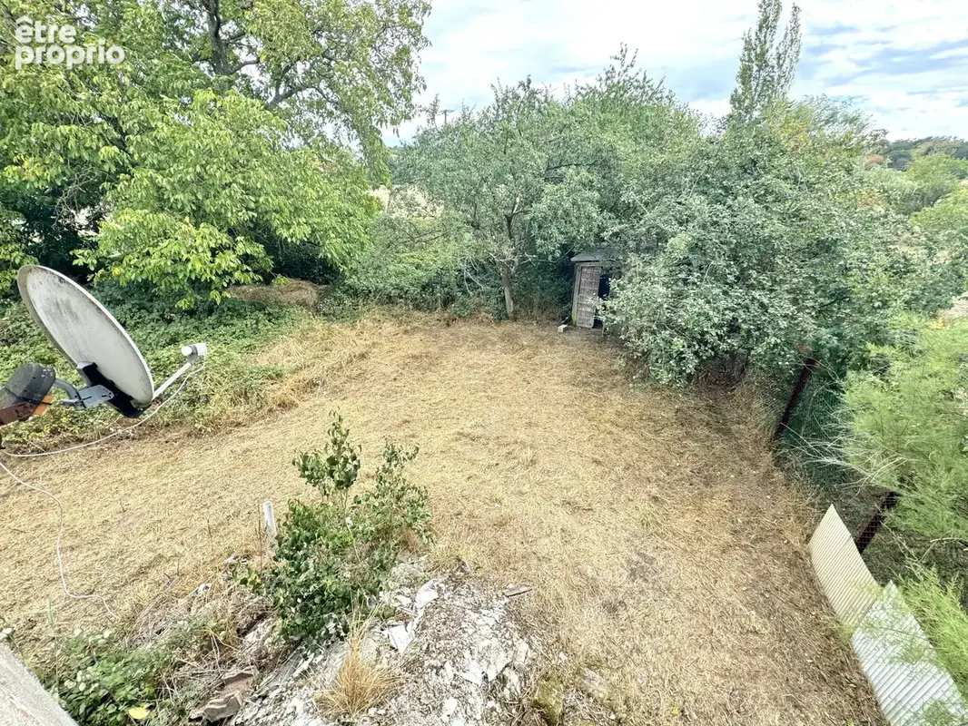 Maison individuelle à finir - 3P - 70m2 - 2 chambres et 21ares de terrain arboré ! - photo 11