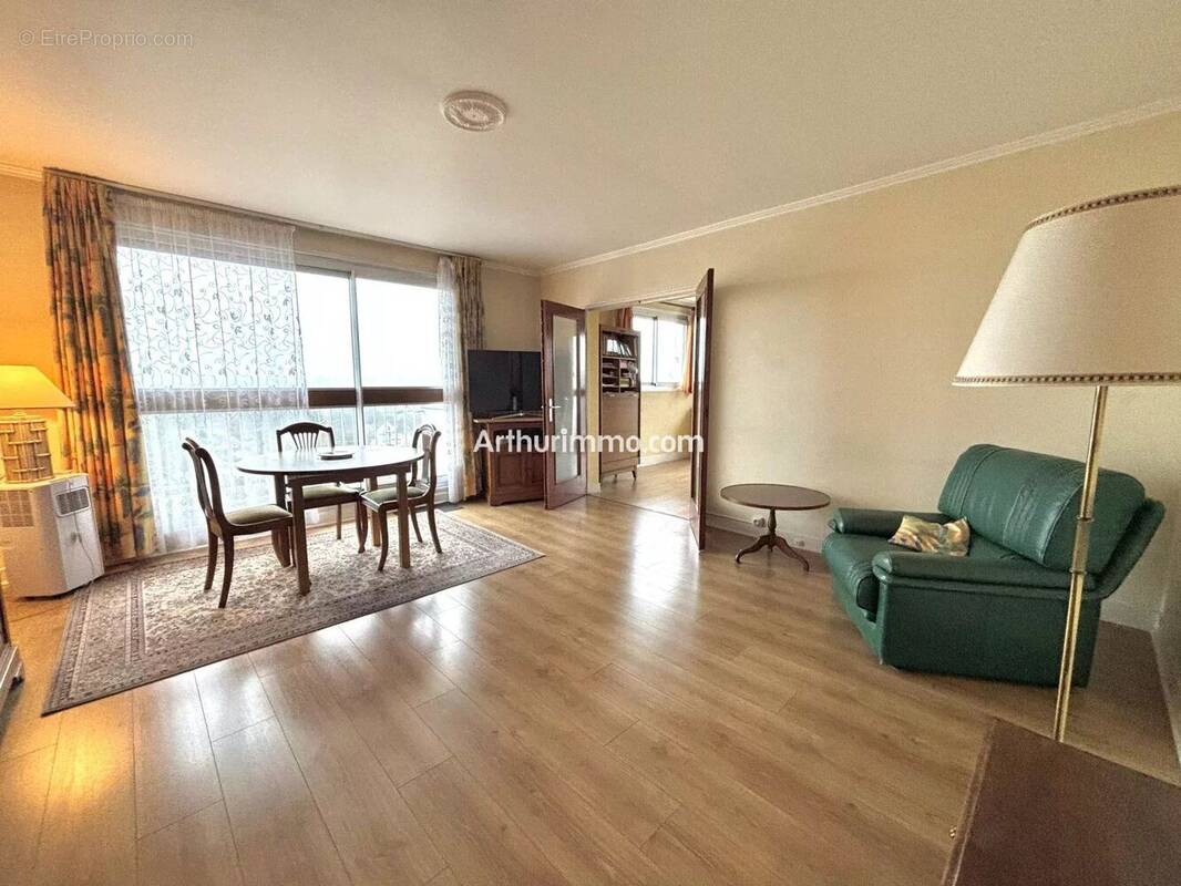 Appartement à SUCY-EN-BRIE