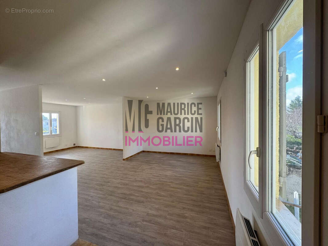 A vendre, à acheter T3 84300 Cavaillon - Appartement à CAVAILLON
