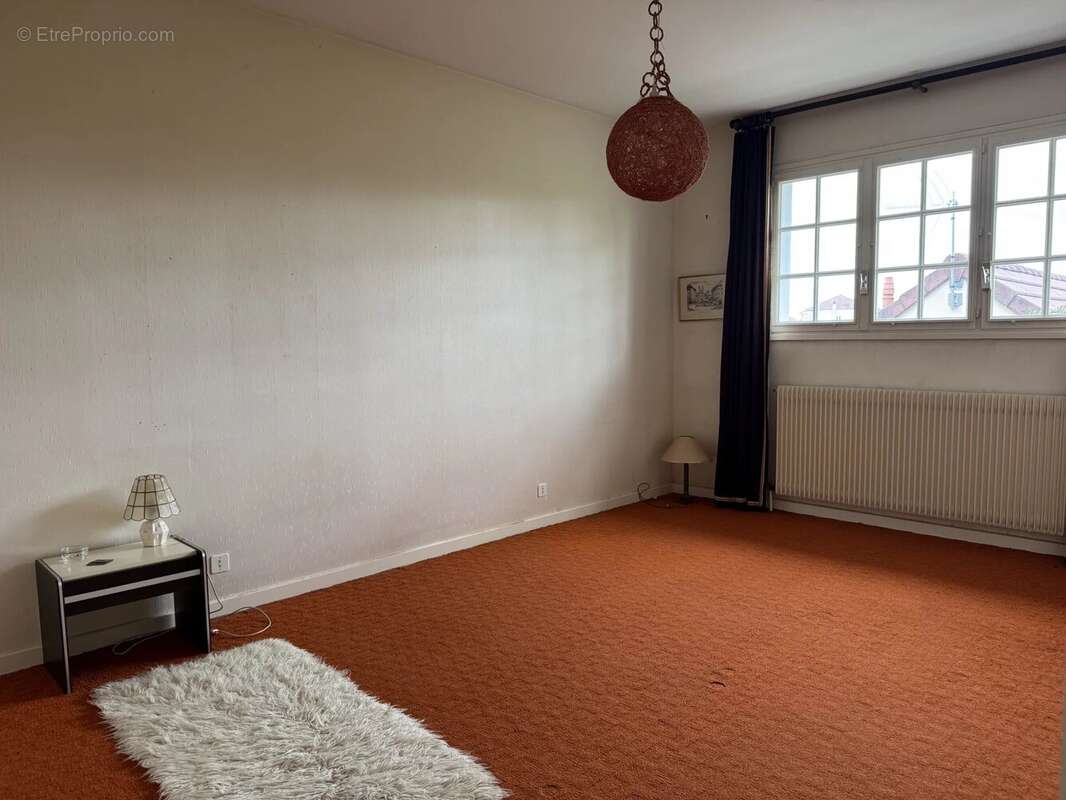 Maison à SAINT-GERMAIN-DU-BOIS