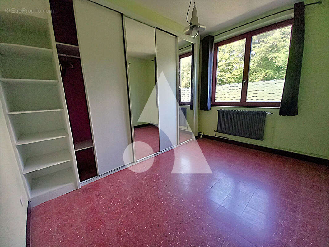 Maison à COUSOLRE