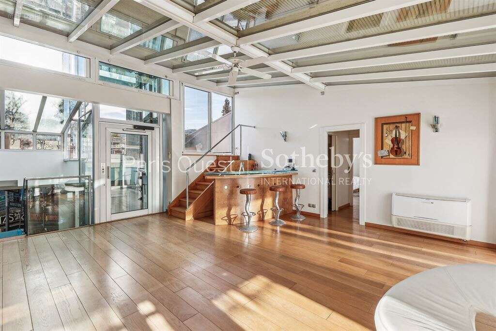 Maison à NEUILLY-SUR-SEINE