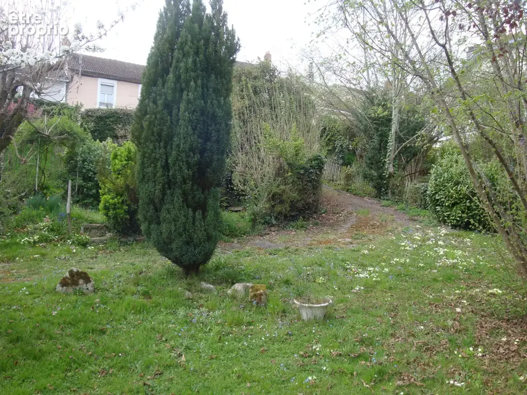À Limoges, terrain à acheter avec Monsieur Immobilier - photo 12