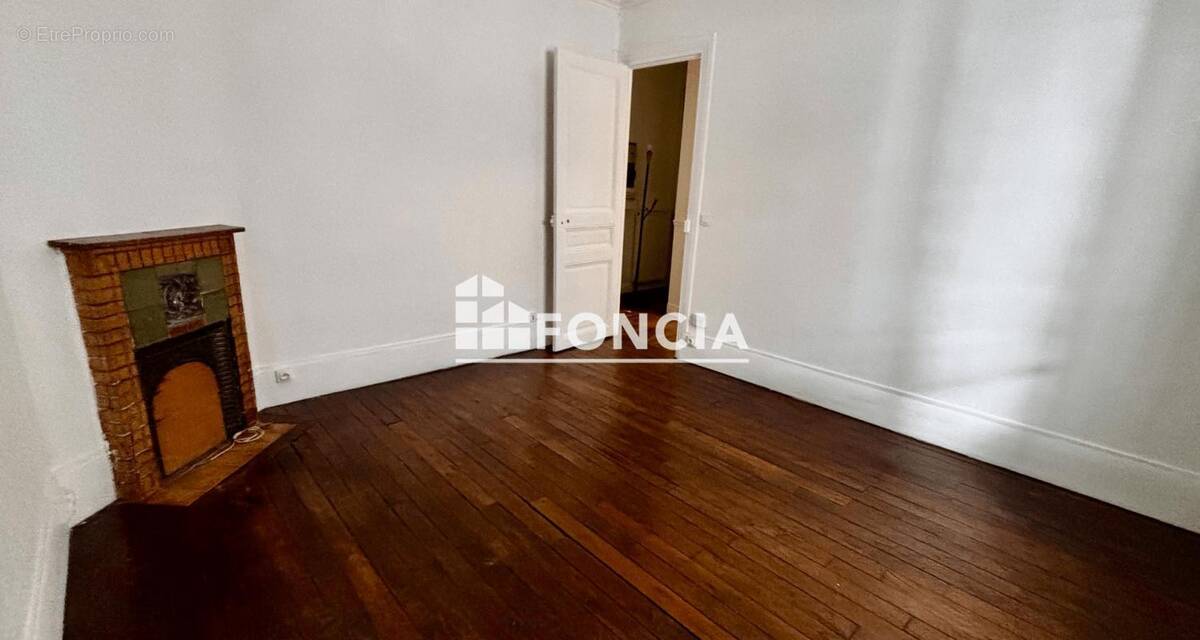 Appartement à PARIS-19E