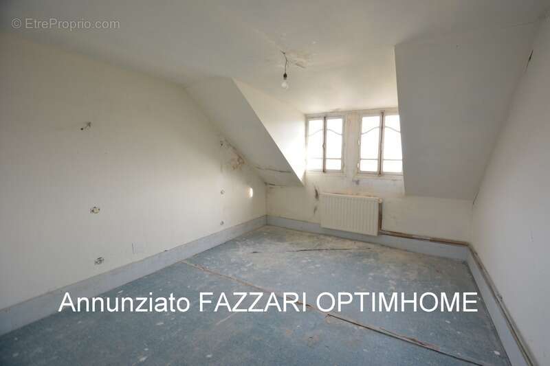 Maison à MONT-DEVANT-SASSEY