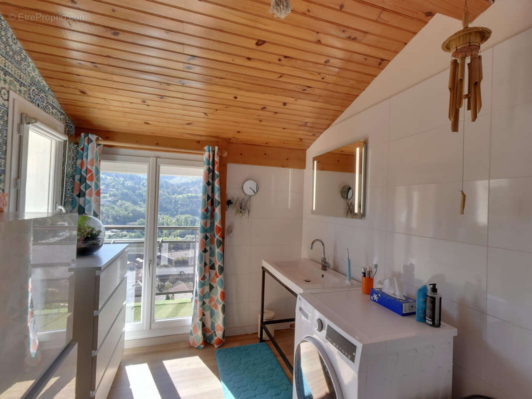 Maison à LE CHEYLARD