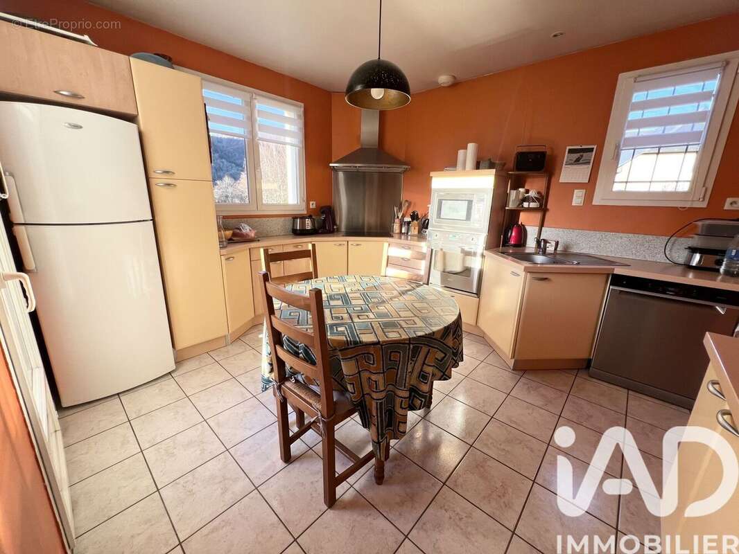 Photo 6 - Maison à VIC-SUR-CERE