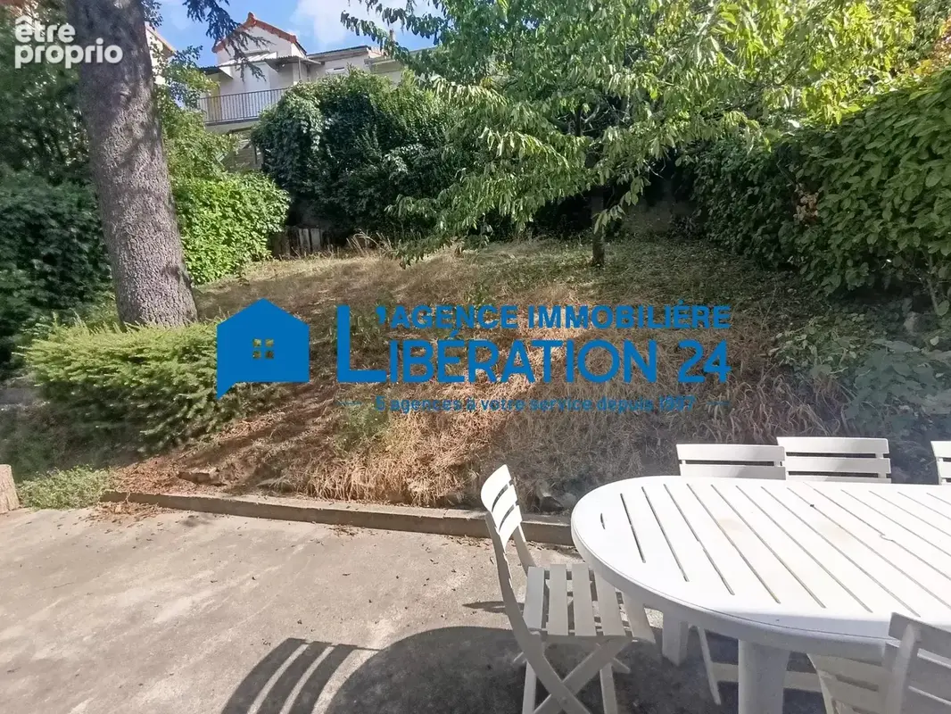 Maison familiale de 170 m² à Saint-Étienne - photo 10