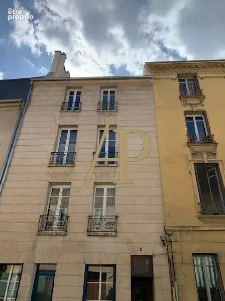 Appartement 3 pièces à vendre au centre-ville de Saint Germain en Laye - photo 2