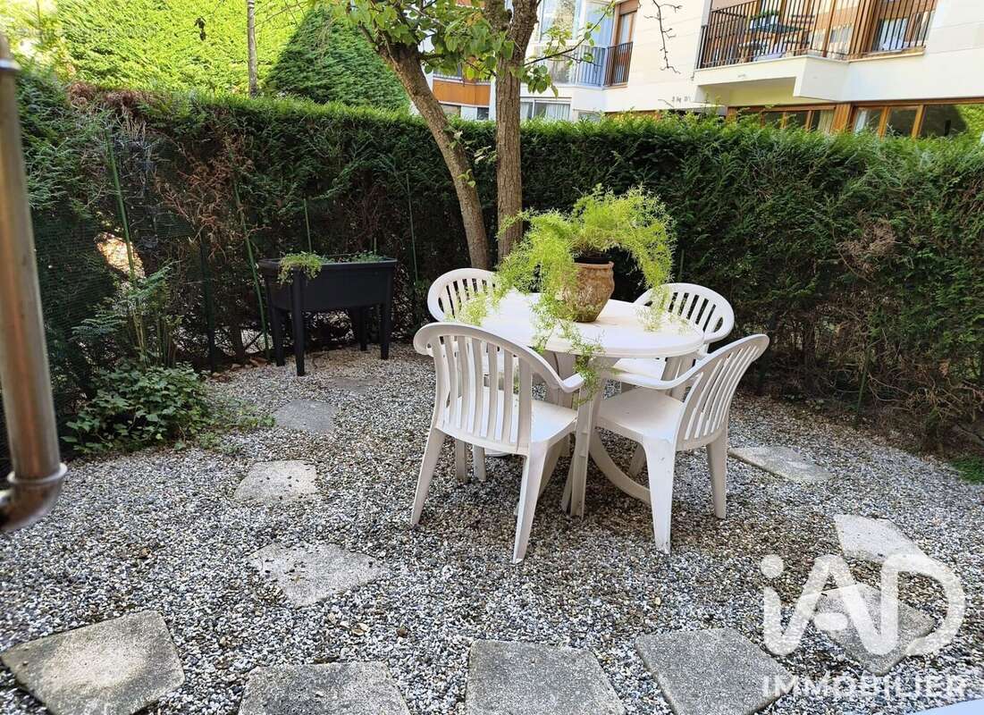 Appartement 69 m² à Le Chesnay  - photo 3