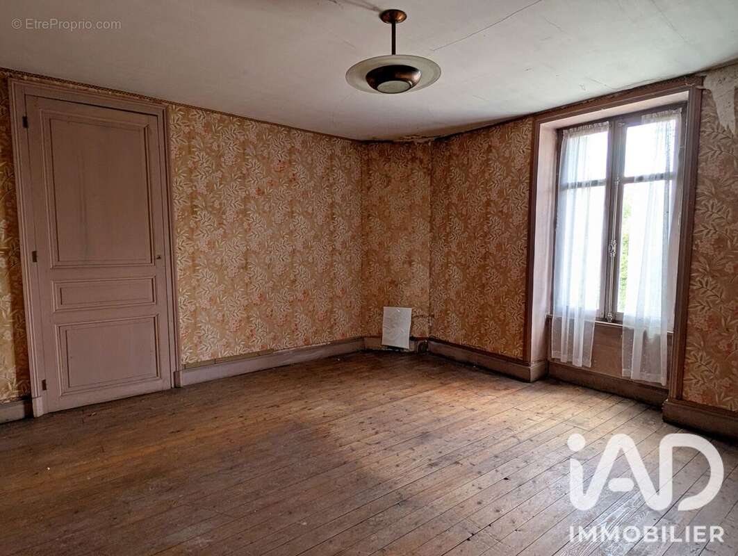 Maison 112 m² à Pouligny-Notre-Dame  - photo 9