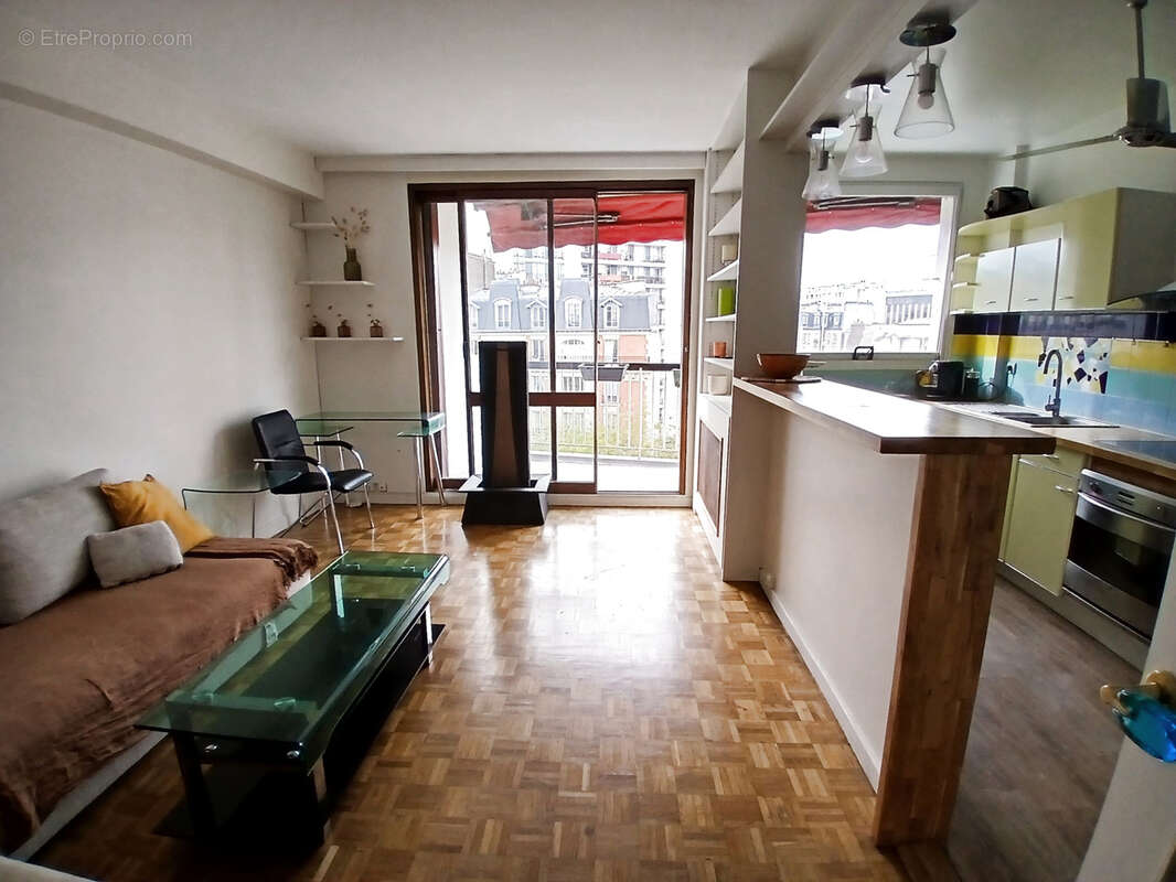 Appartement à PARIS-12E