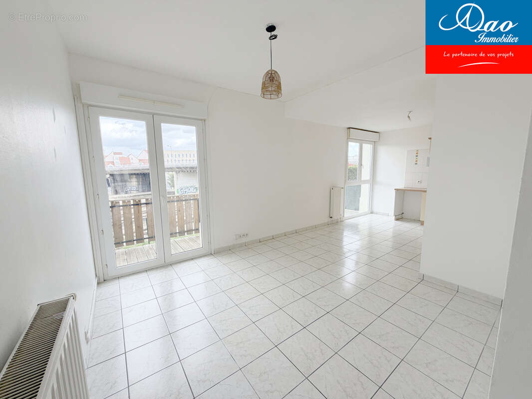 À saisir!!! vendre appartement 3 pièces avec parking proche gare de Troyes - photo 1